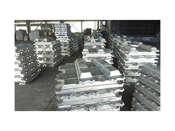 أفران صهر الألومنيوم الثابتة