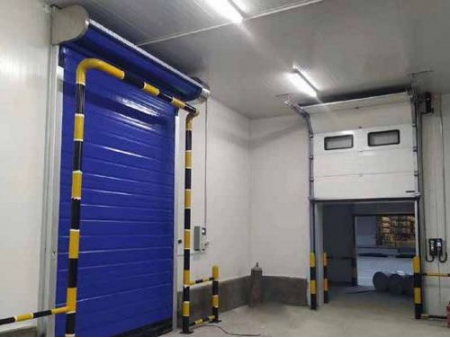 باب قابل للطي عالي السرعة High-Speed Roll-Up Door