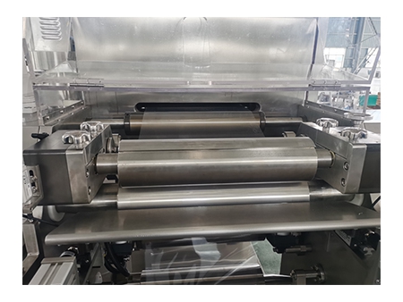 ماكينة تصنيع فيلم سريع الذوبان بالفم الآلية، OZM-340  Automatic Oral Thin Film Making Machine