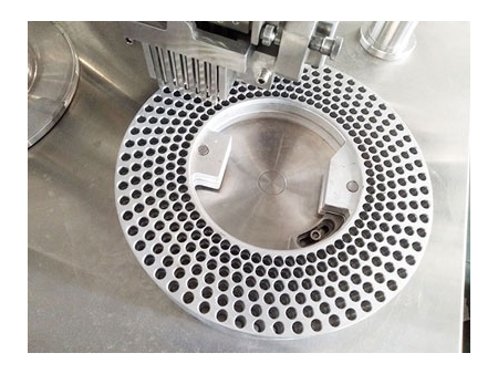 آلة تعبئة الكبسولات فئة CGN-208D Capsule Filling Machine