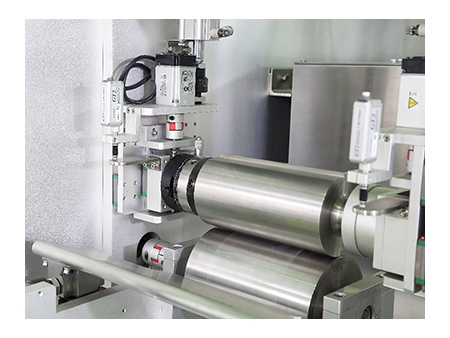 ماكينة تصنيع فيلم سريع الذوبان بالفم الآلية، OZM-160 Automatic Oral Thin Film Making Machine
