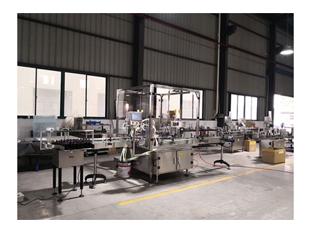 ماكينة تعبئة وغلق عبوات معقمة Aseptic Filling and Closing Machine (for Vial)